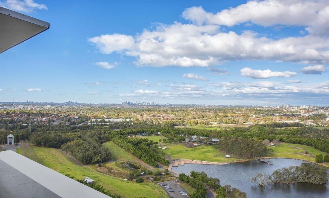 Stunning Views Sydney Olympic Park Apartment Bagian luar foto